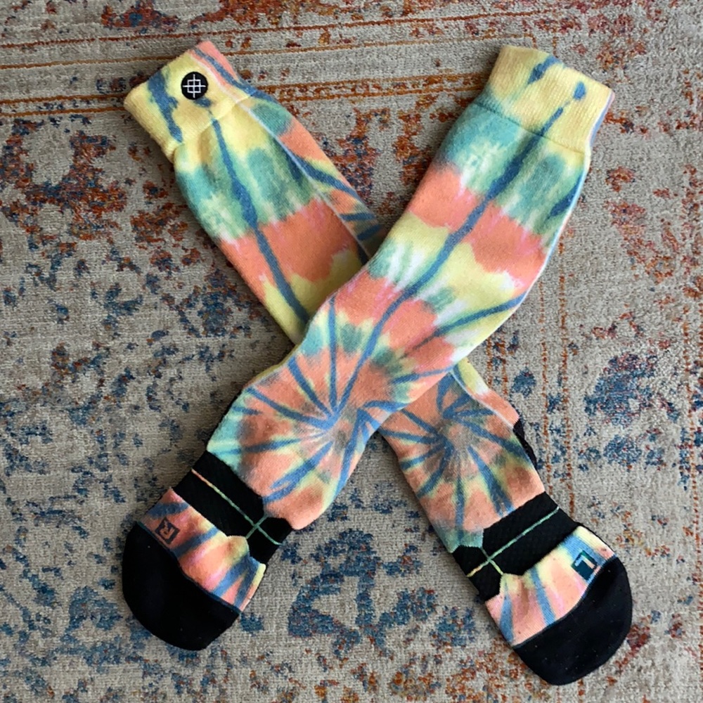 Icon tie dye snowboard socks